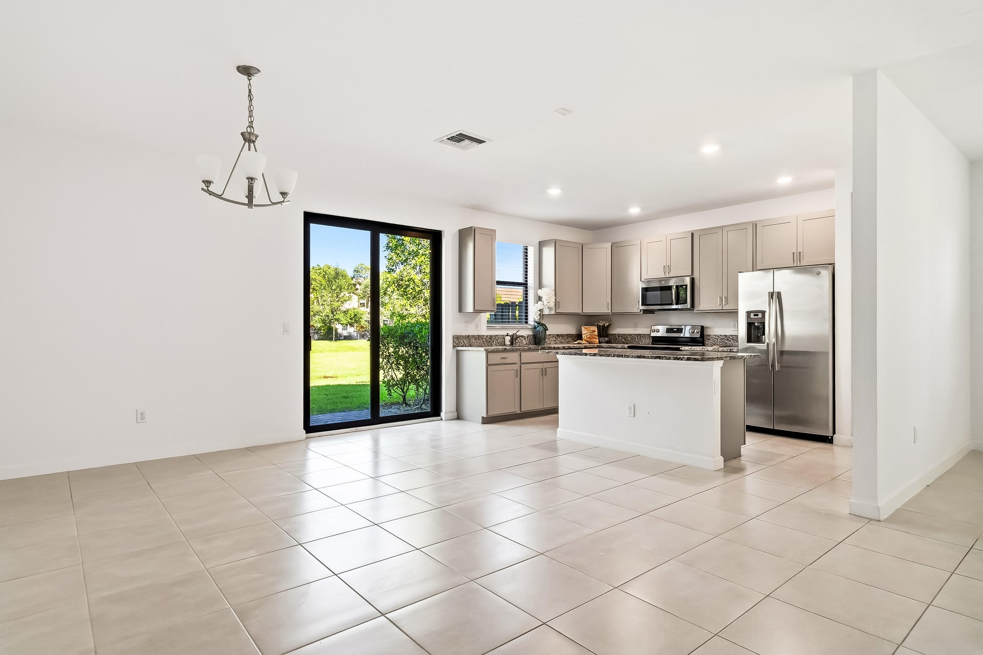 Residence photo 2