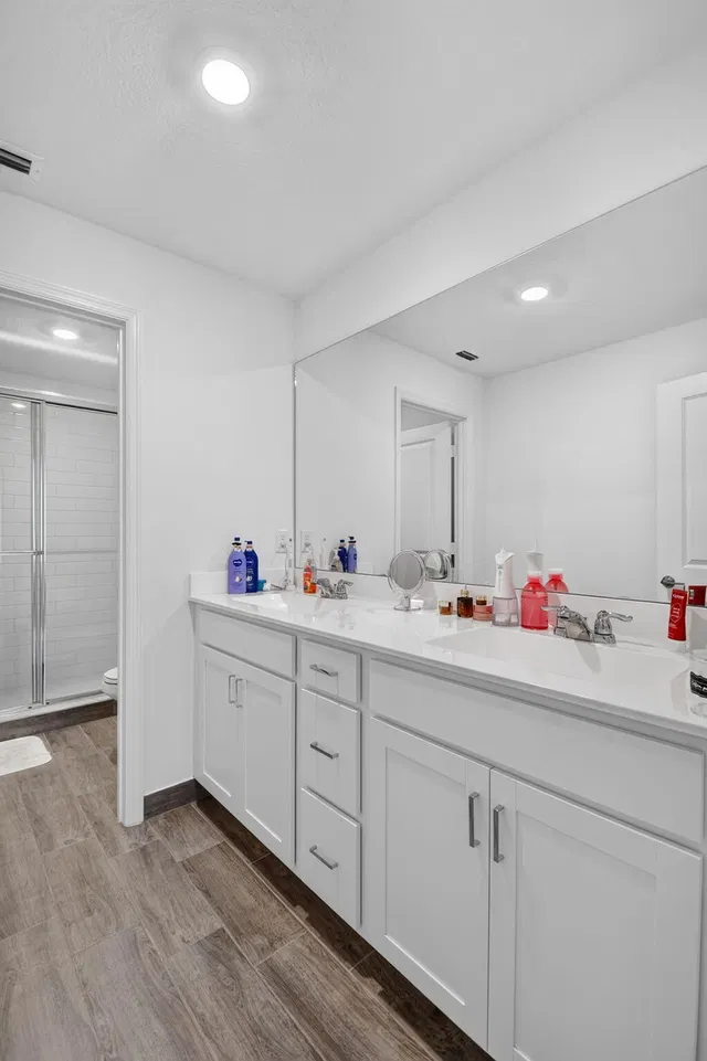 Residence photo 20