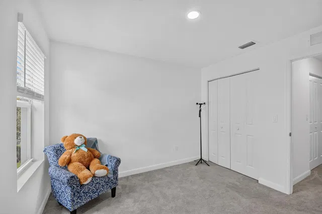 Residence photo 33