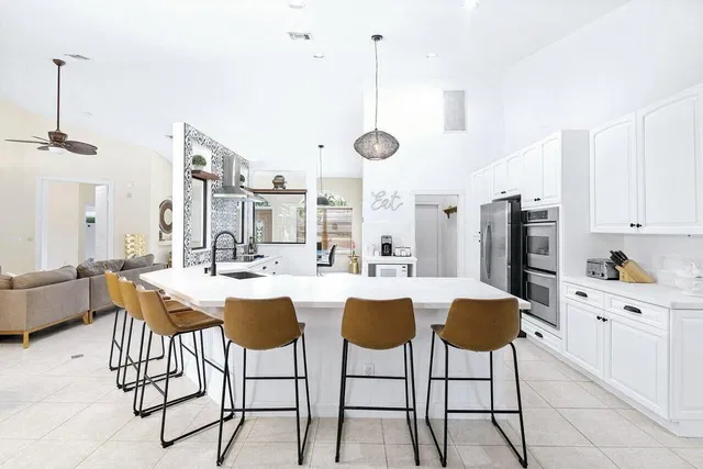 Residence photo 11