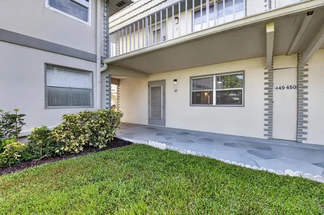 Residence photo 2