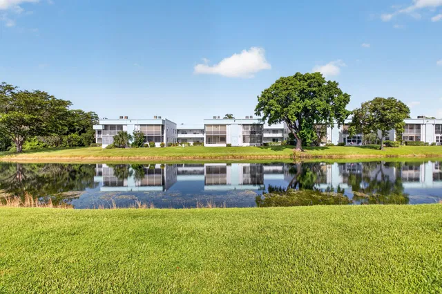 Residence photo 3