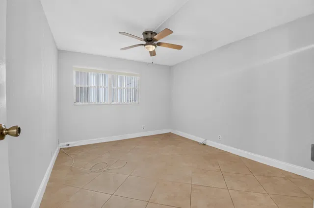 Residence photo 11