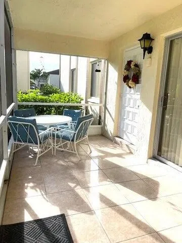 Unit C-1 photo 2