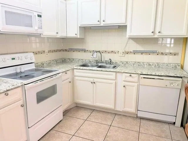 Unit C-1 photo 7