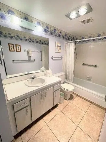 Unit C-1 photo 9