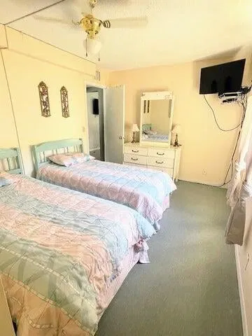 Unit C-1 photo 11