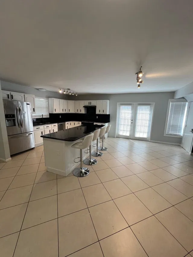 Residence photo 5