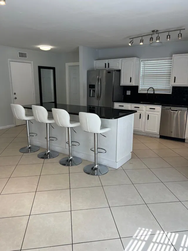 Residence photo 6