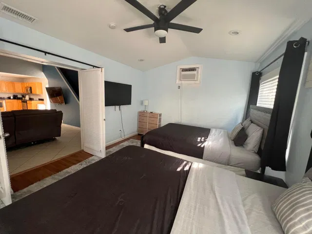 Residence photo 17
