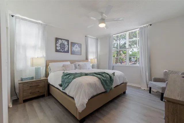 Residence photo 11
