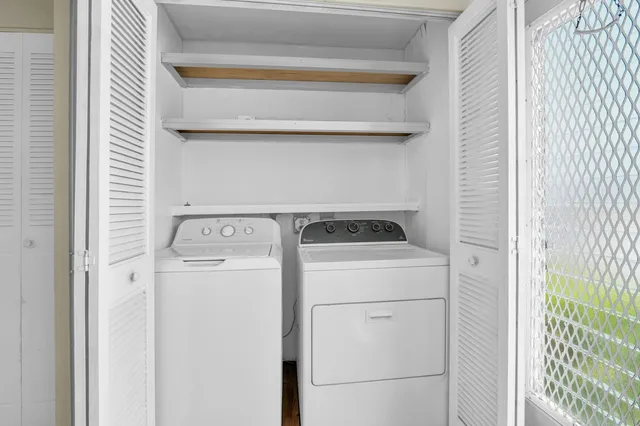  Unit H photo 18