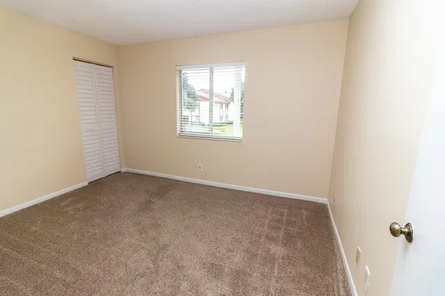 Unit D2 photo 11