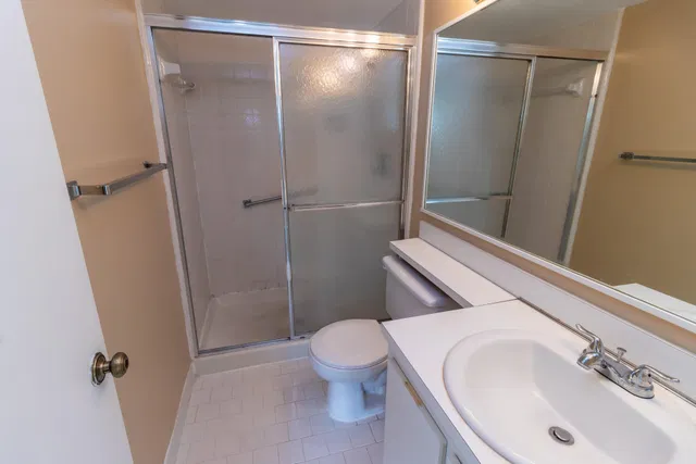 Unit D2 photo 17