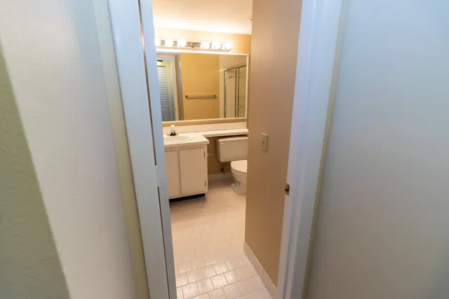 Unit D2 photo 18
