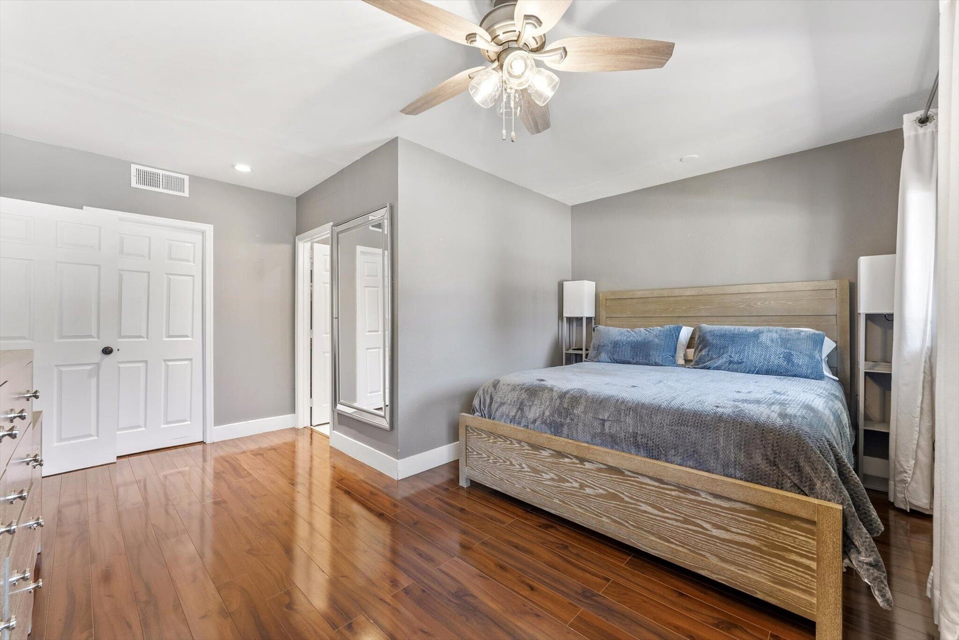 Residence photo 18