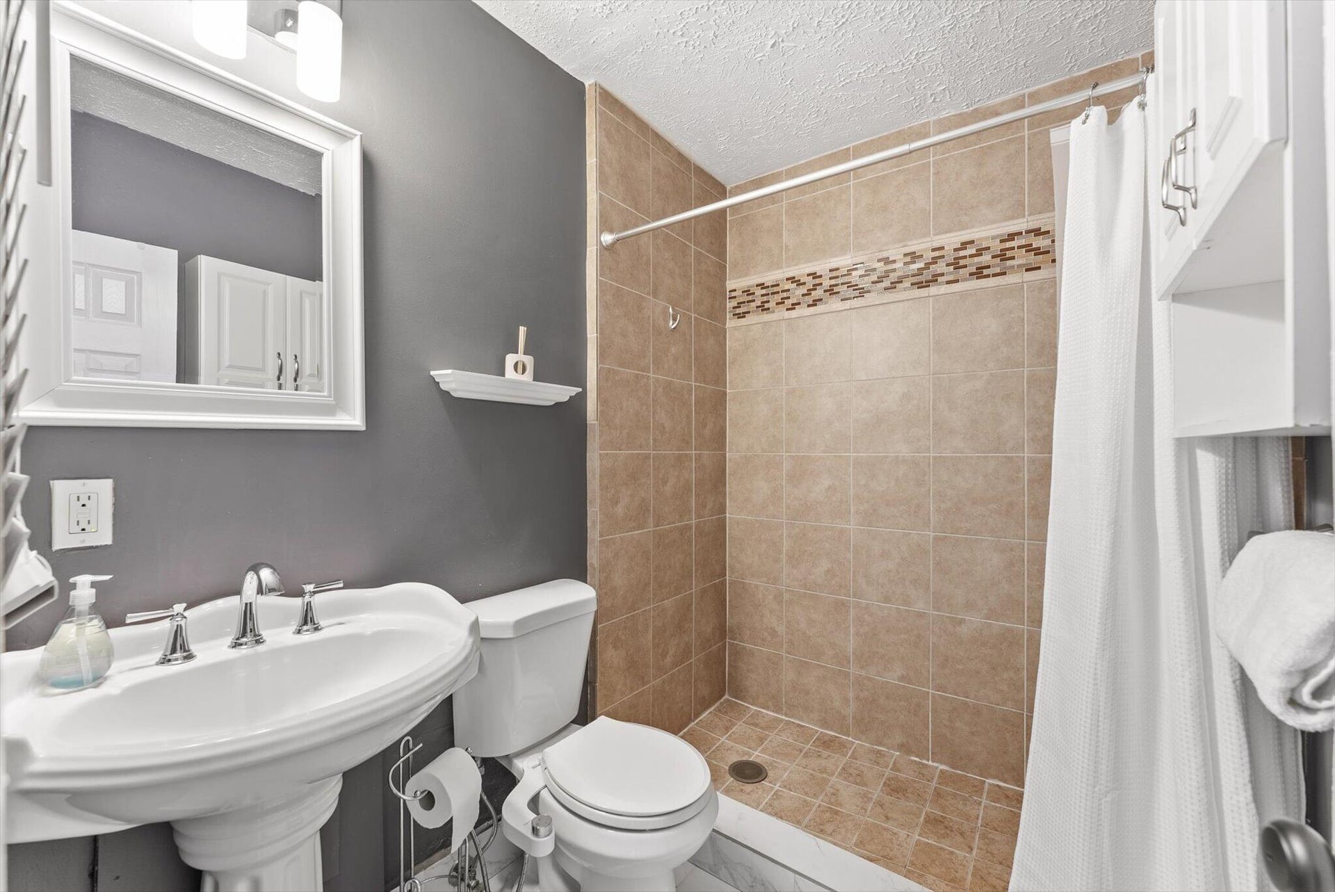 Residence photo 24