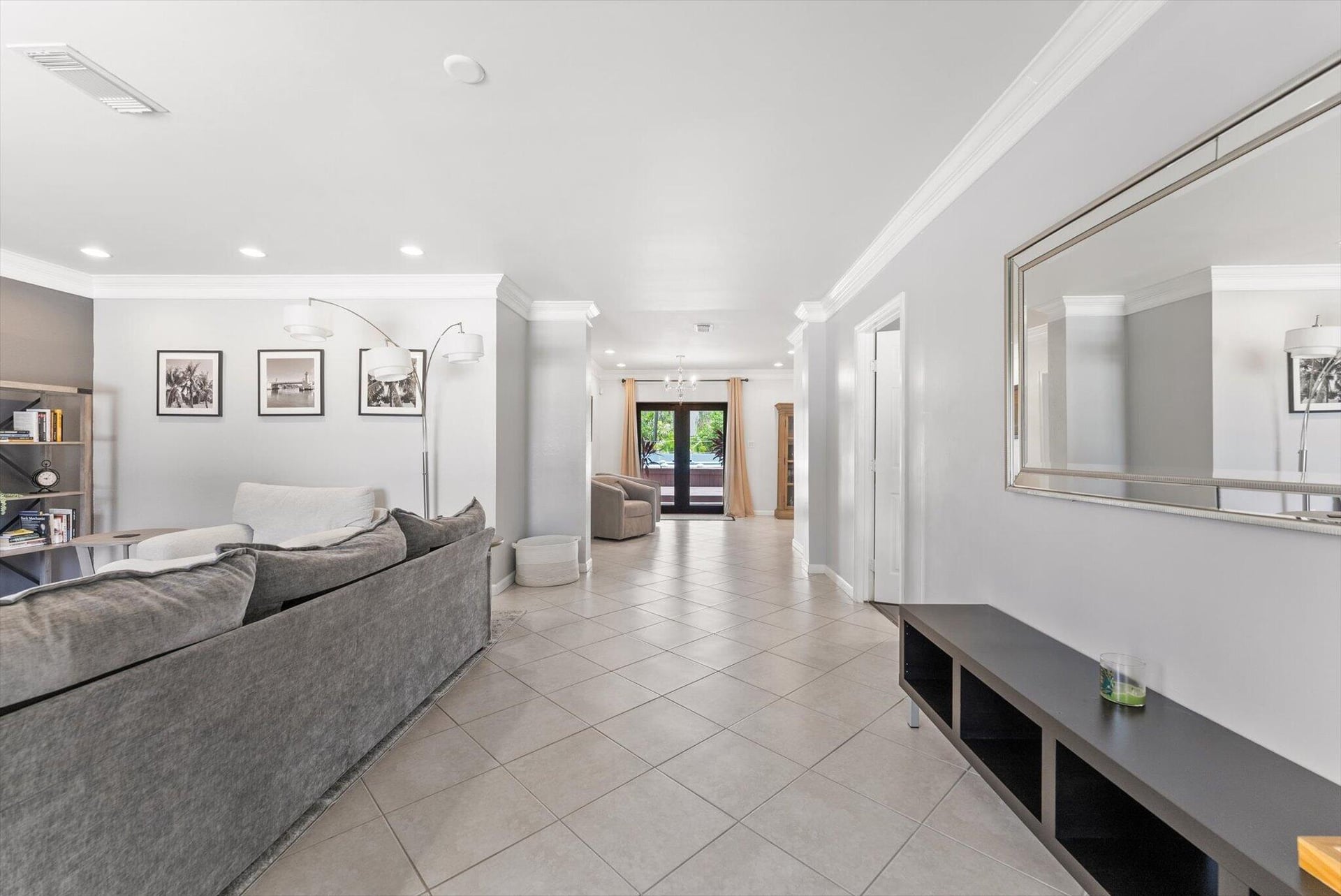 Residence photo 4