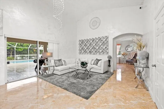  Residence photo 15