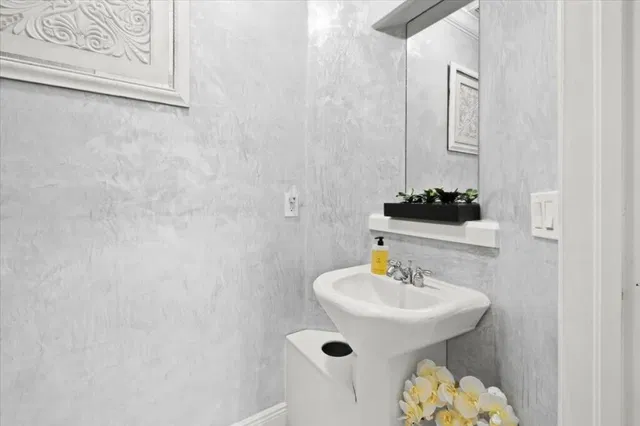  Residence photo 18