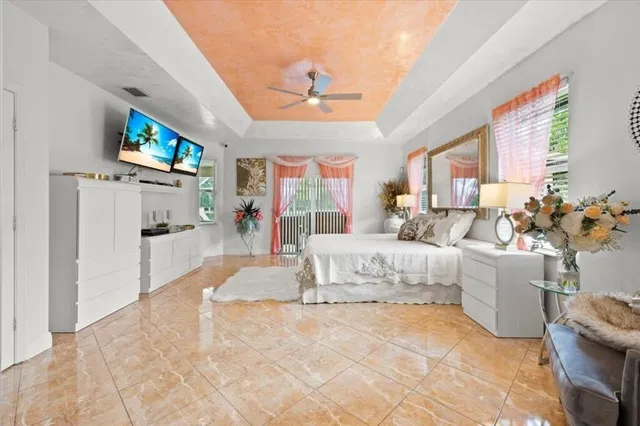  Residence photo 30