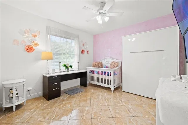 Residence photo 43