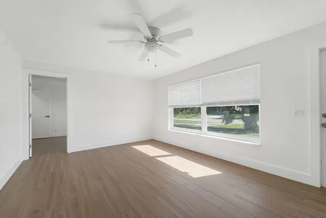 Residence photo 2