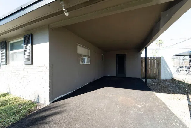 Residence photo 23