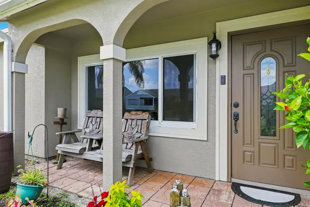 Residence photo 3