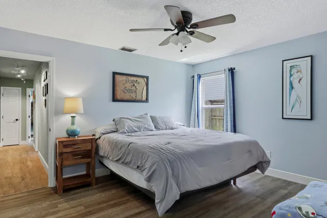 Residence photo 17