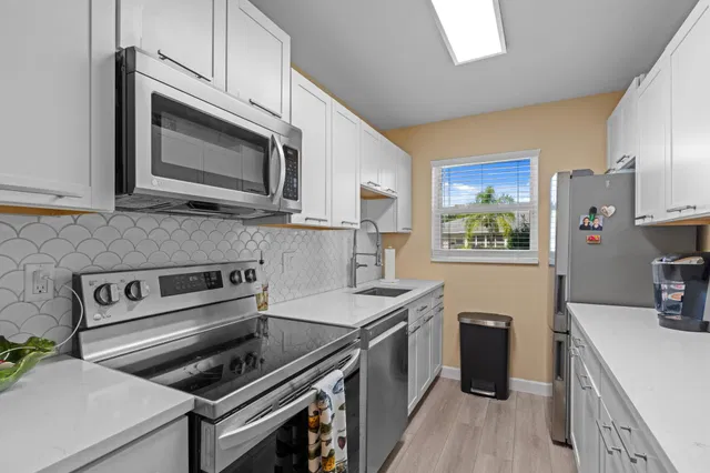  Unit C photo 10