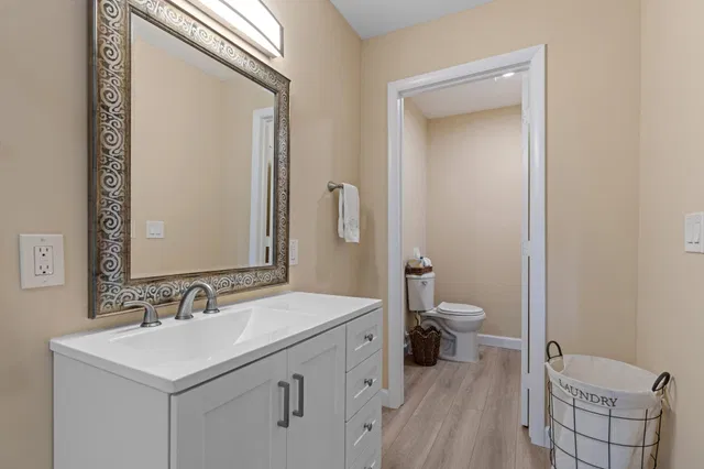  Unit C photo 18