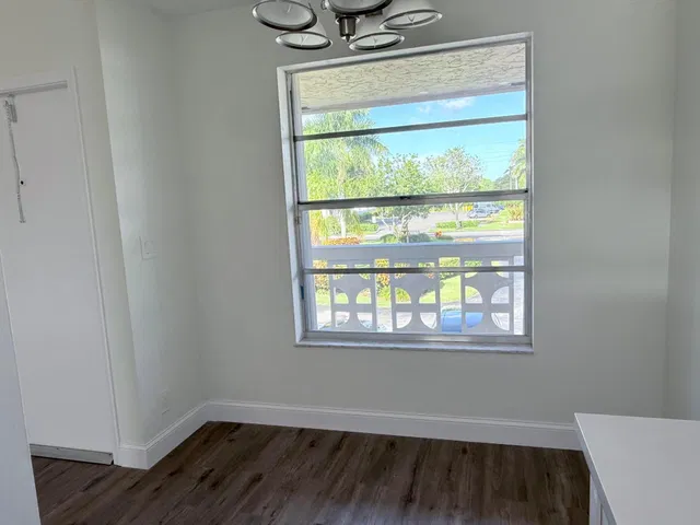 Unit 202 photo 9