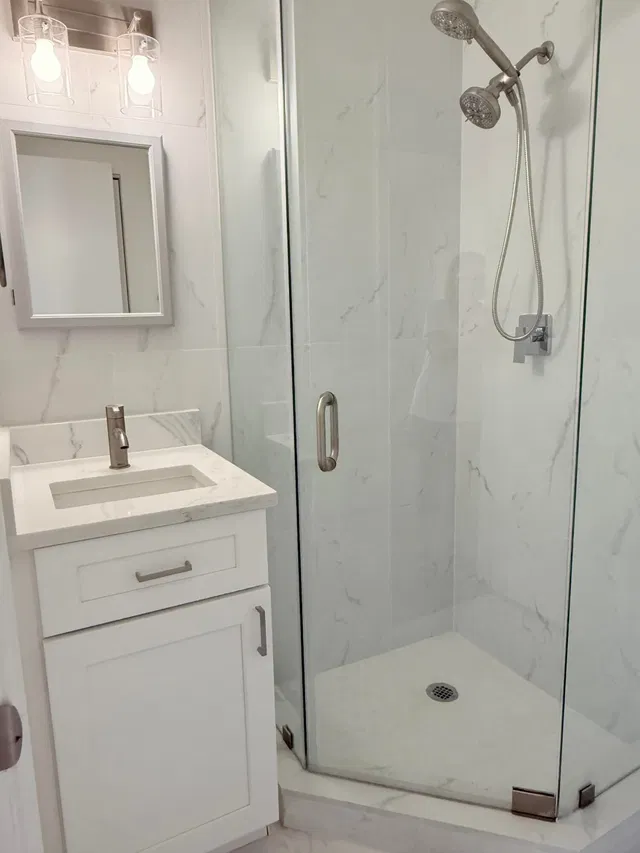 Unit 202 photo 12