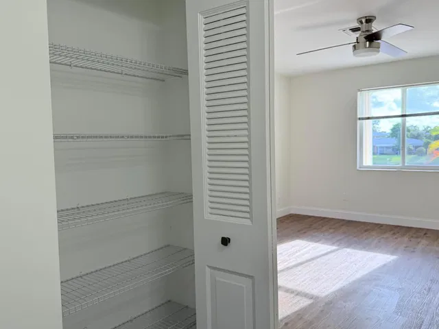 Unit 202 photo 17