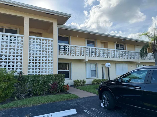 Unit 202 photo 20