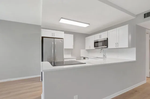 Residence photo 4