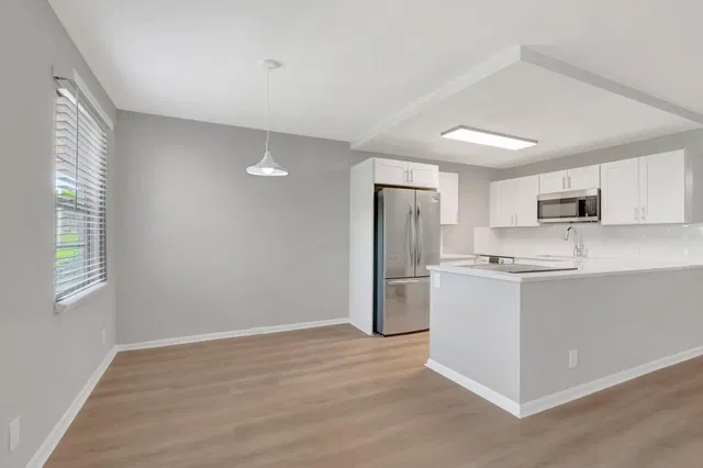 Residence photo 5