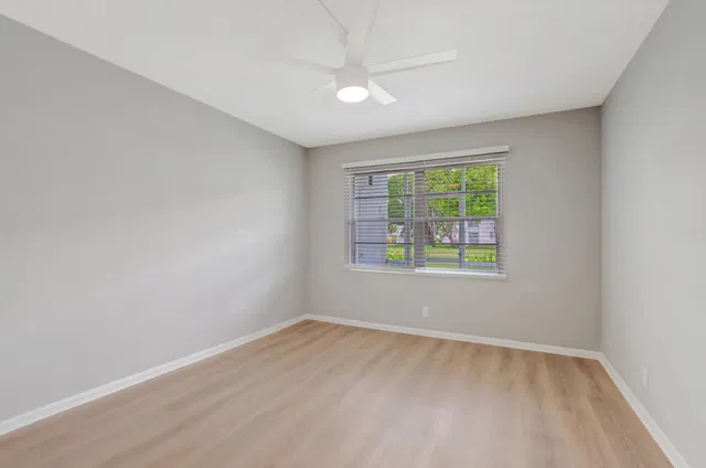Residence photo 6