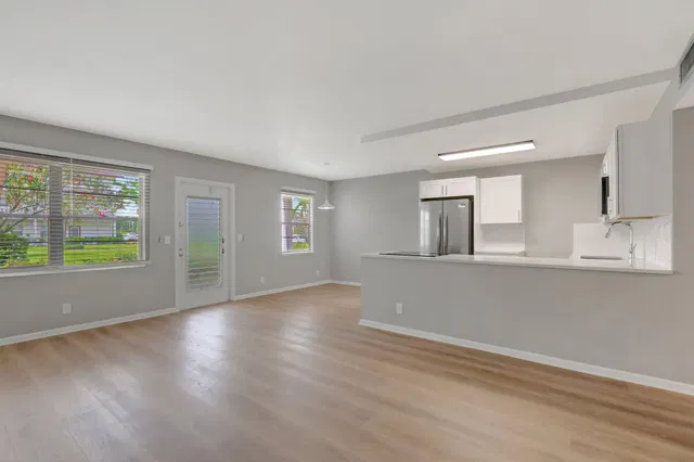 Residence photo 9