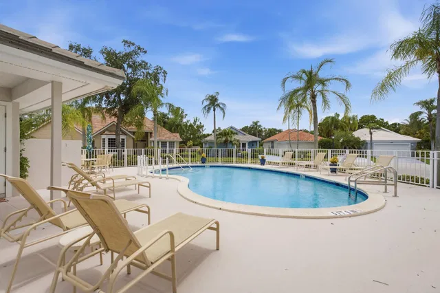 PGA National Palm Beach Gardens Residence photo 35