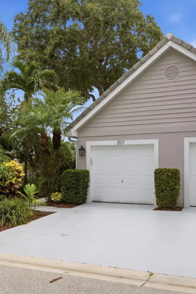 PGA National Palm Beach Gardens Residence photo 40