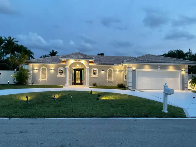 Palm Beach Isles Residence photo 3