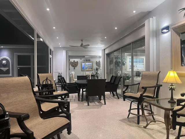 Palm Beach Isles Residence photo 9