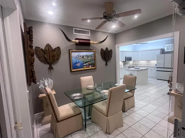 Palm Beach Isles Residence photo 13