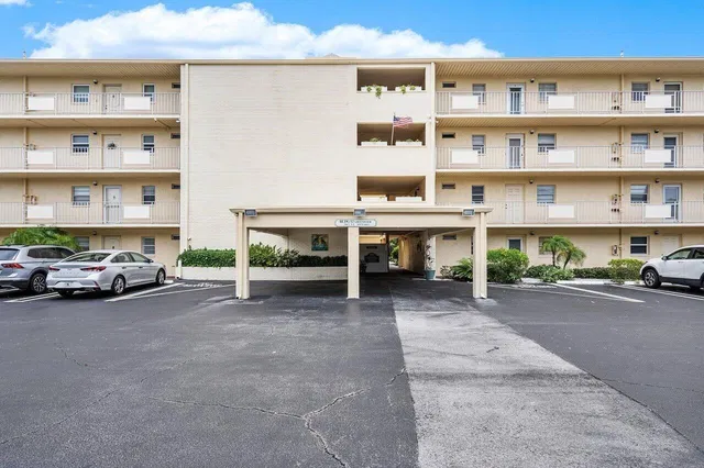 Unit 308 photo 27