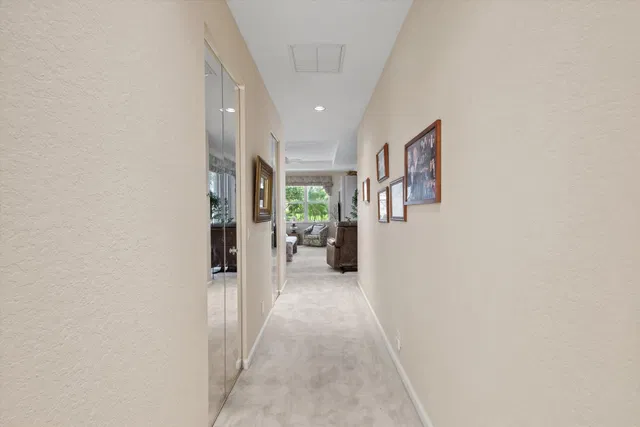 Residence photo 4