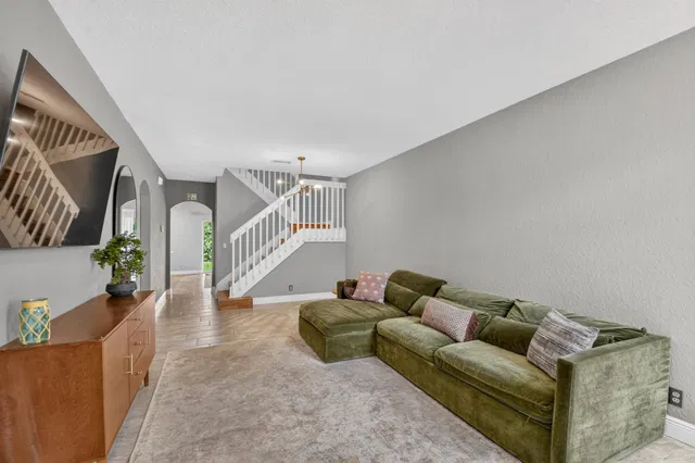  Residence photo 5
