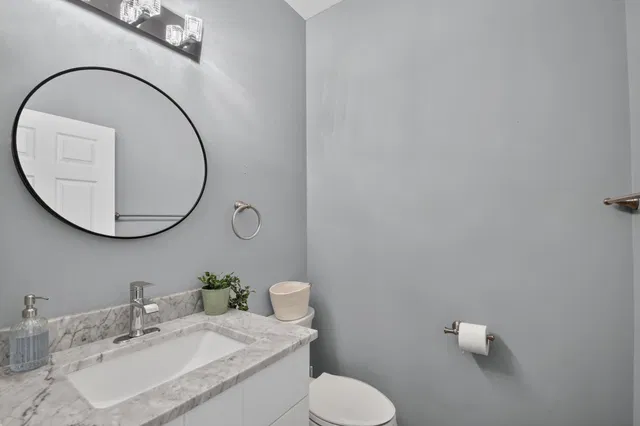  Residence photo 11