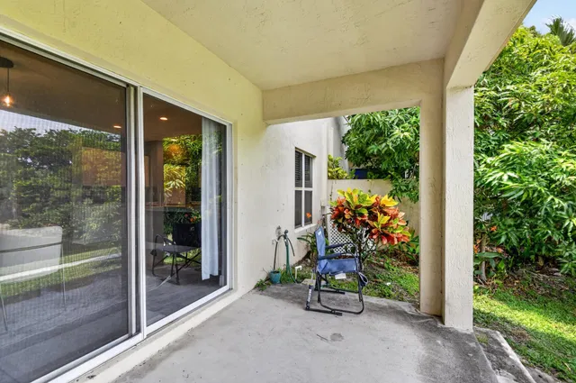  Residence photo 23
